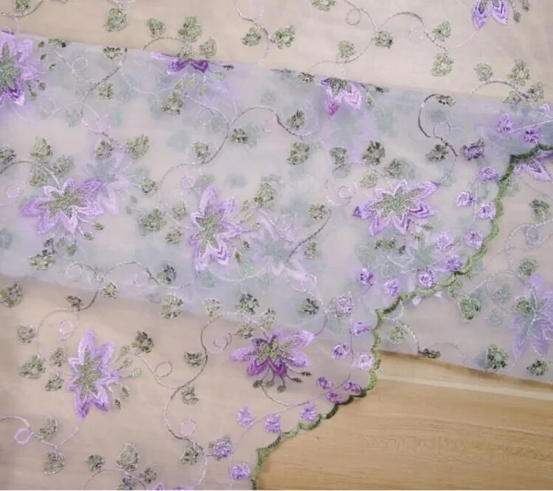 Embroidery Veil - Zarif çiçek nakışı dantel kumaş mor