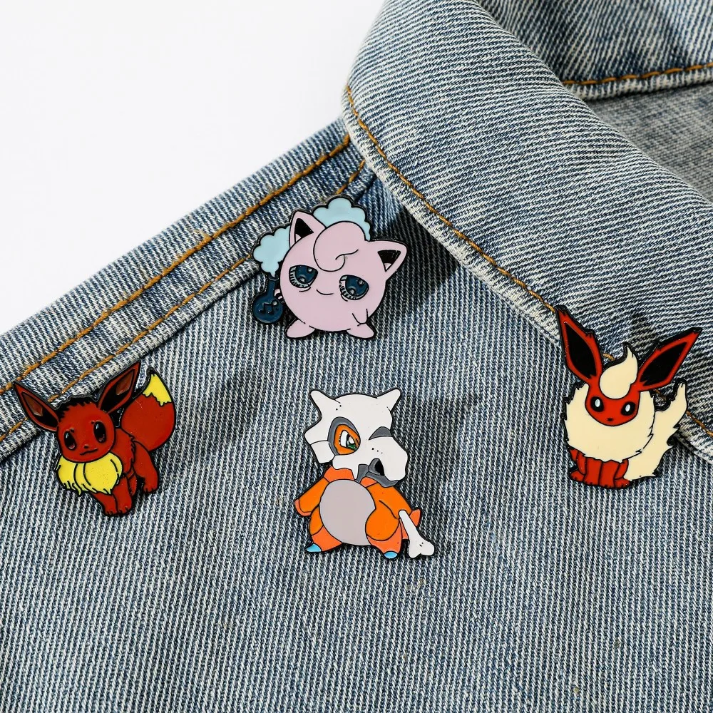 Embroidery Wallpaper - 4 Adet Karakter Karikatür Broş Flareon