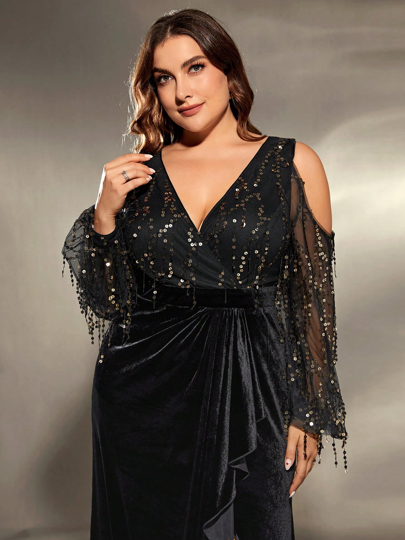 Mgiacy büyük beden Derin V çap - Embroidery Abaya incelemesi ve fiyatı